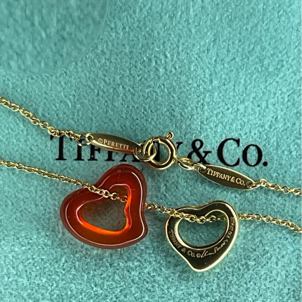 Tiffany Double Open Heart Carved Red Carnelian 18K Yellow Gold Necklace 18" - Picture 8 of 15